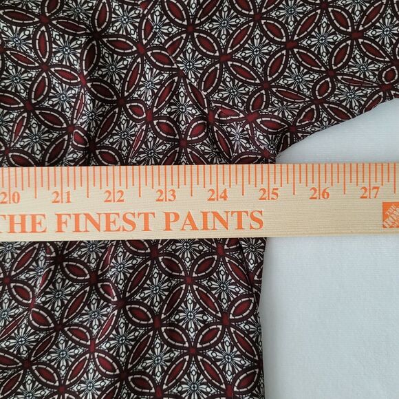 Chelsea & Theodore Womens Blouse Plus Size 1x Red Burgundy Black Geometric Boho - Picture 8 of 9
